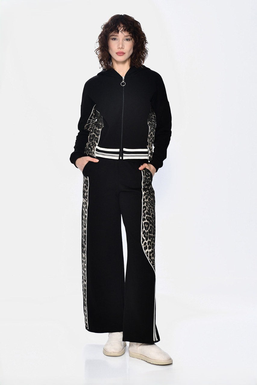 Black Set with Tiger Pattern