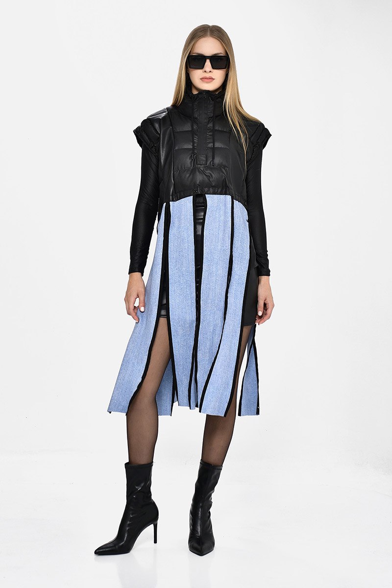 Black Waterproof Vest With Blue Atripes