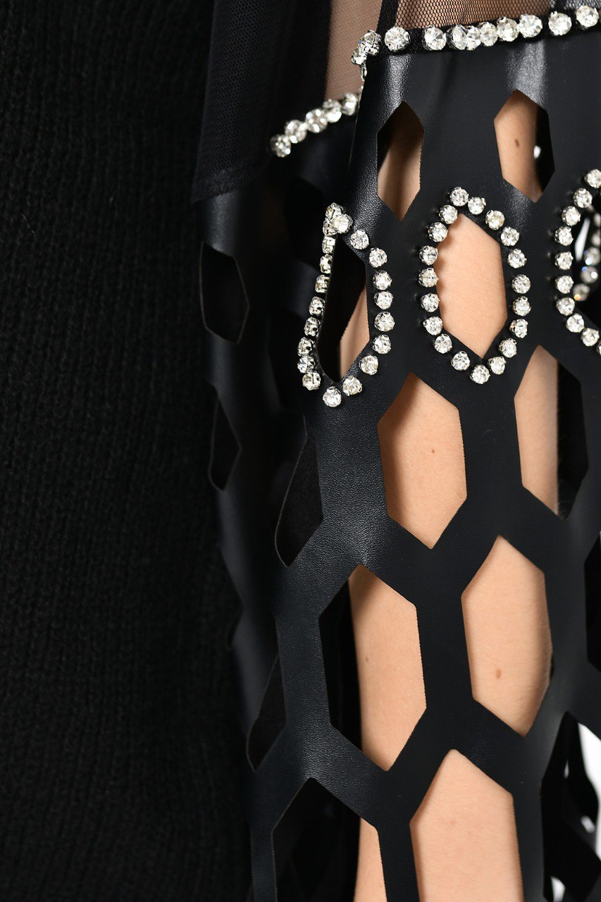 Black Knitwear Beehives Sleeves