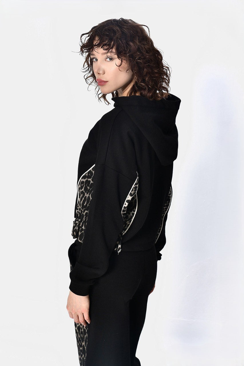 Black Set with Tiger Pattern